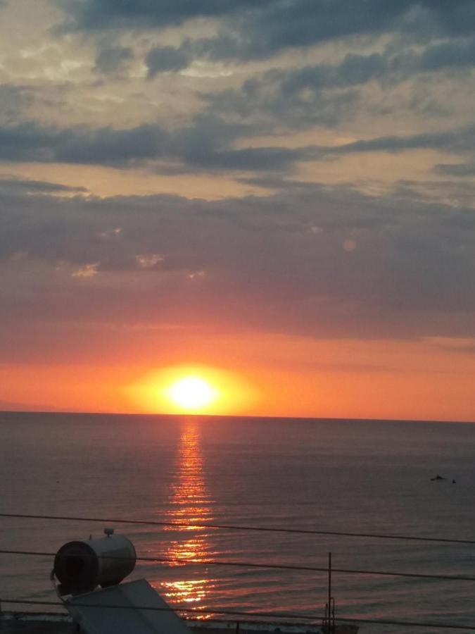 Sea View Apartments Aphrodite Leptokarya  Esterno foto